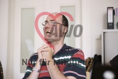 Portraitaufnahme eines lachenden Mannes 